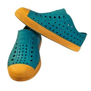 Native Jefferson Water Shoes Teal Mandarin Orange Unisex Kid's Size 9 EUC